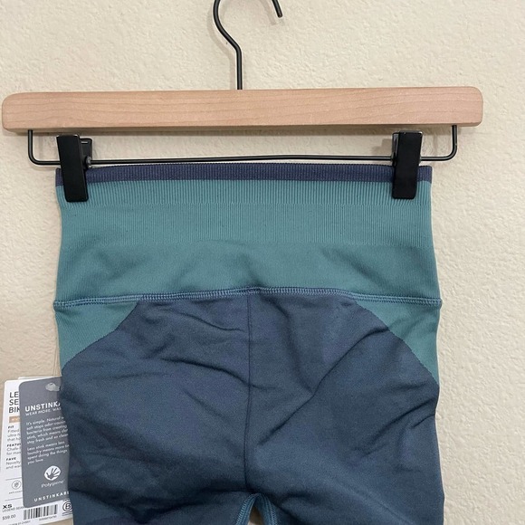 NEW Athleta Allyson Felix Legend Shine Seamless High-Rise Bike Short Green XS - Picture 11 of 11